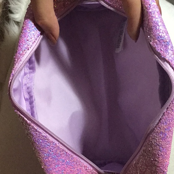 Pink H&M travel bag + brushes+ compact mirror - Picture 3 of 6